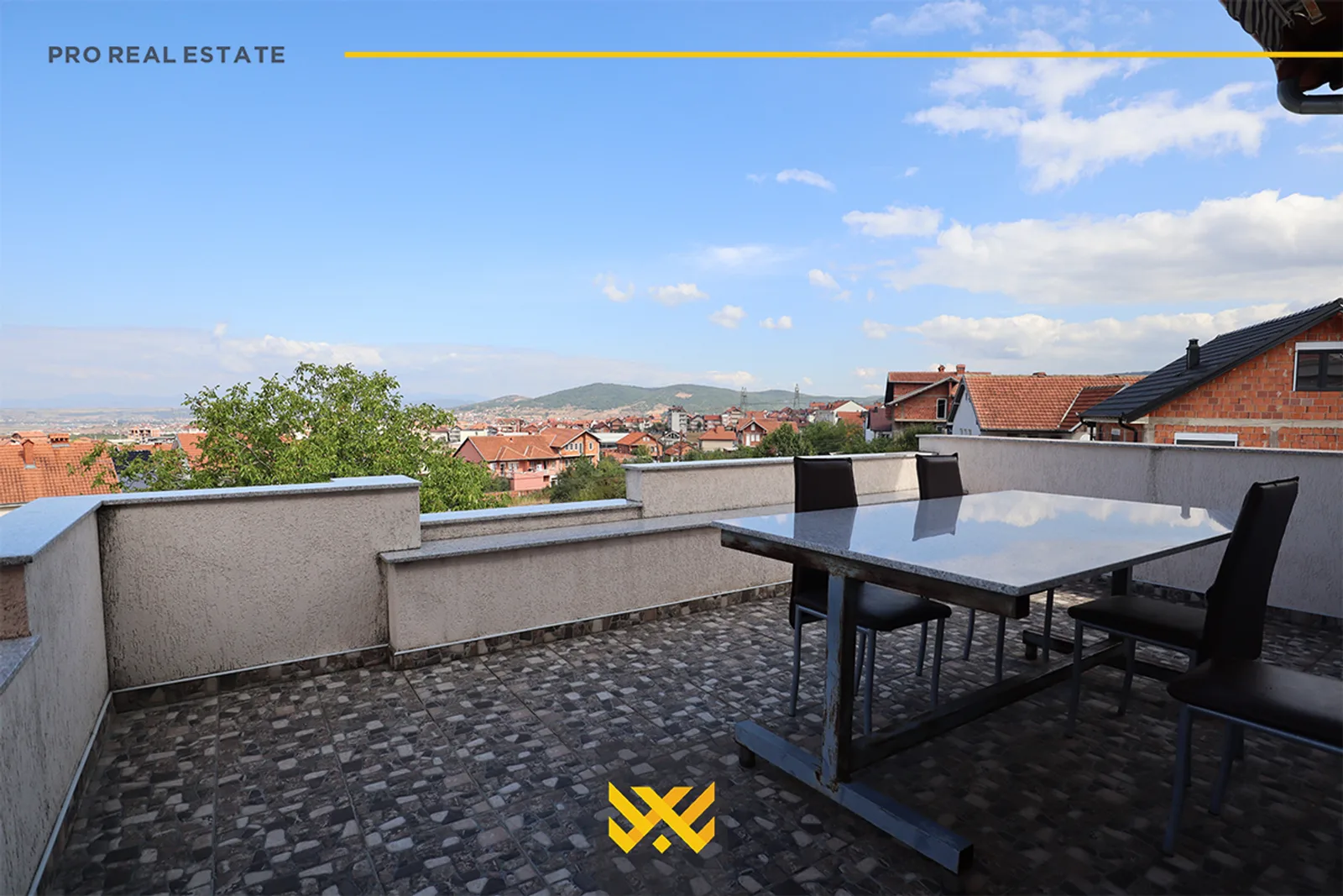 Shtëpi 480m² në #SHITJE në Kodren e Trimave.