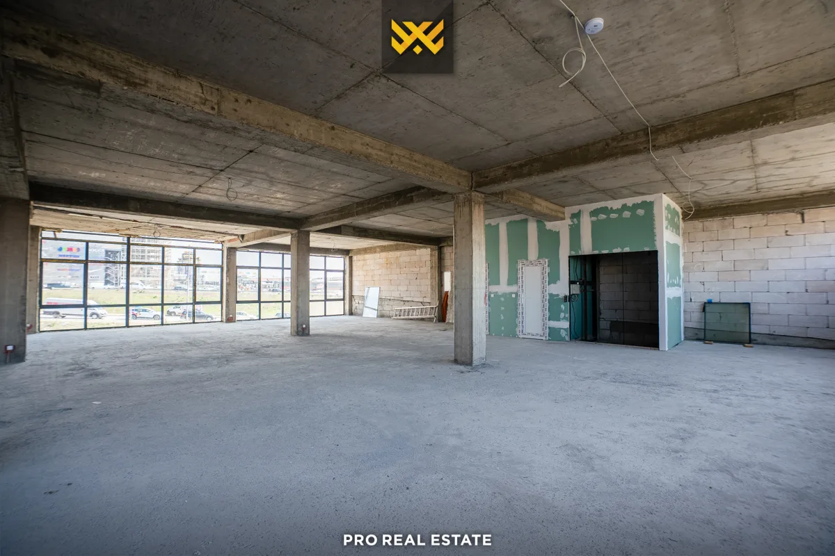 Objekt 1700m² me #QIRA në Veternik