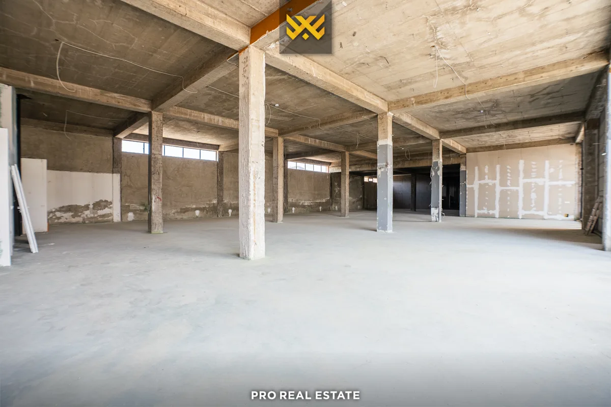 Objekt 1700m² me #QIRA në Veternik