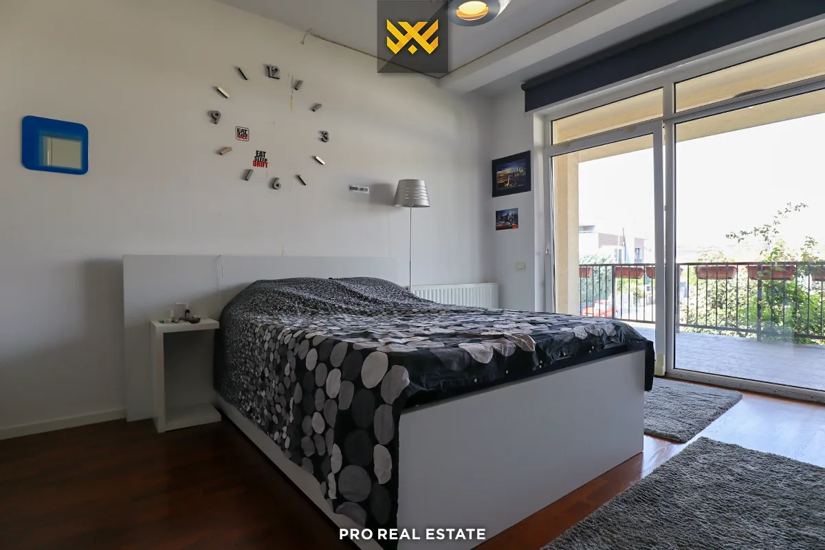 Shtëpi 750m² për #SHITJE në Veternik