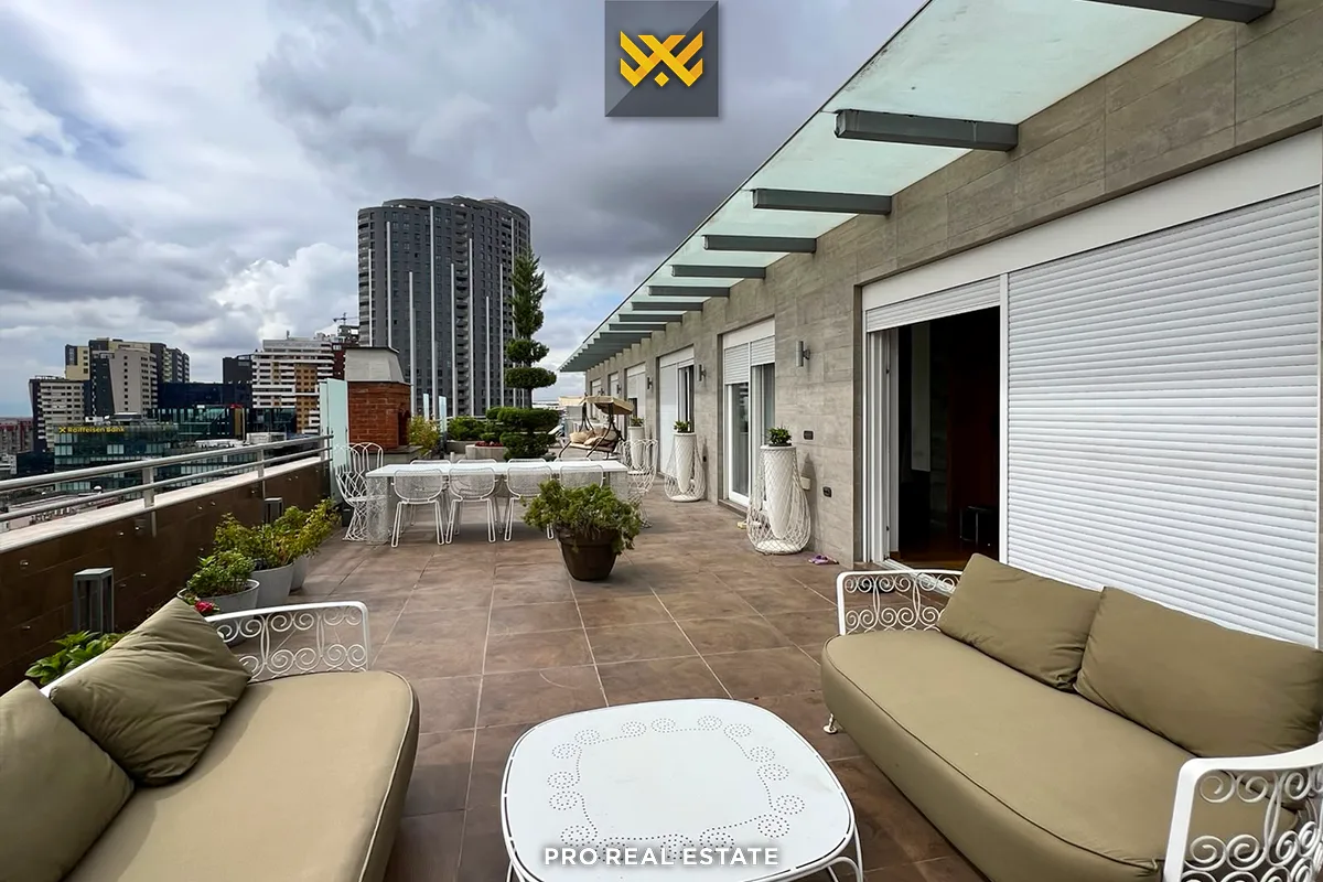 Banesë Penthouse 236m² + 164m² për #SHITJE në Pejton