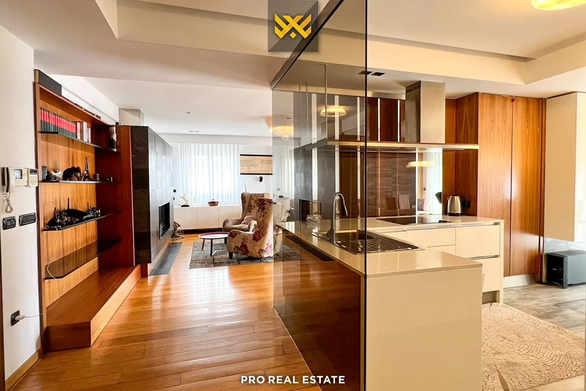 Banesë Penthouse 236m² + 164m² për #SHITJE në Pejton