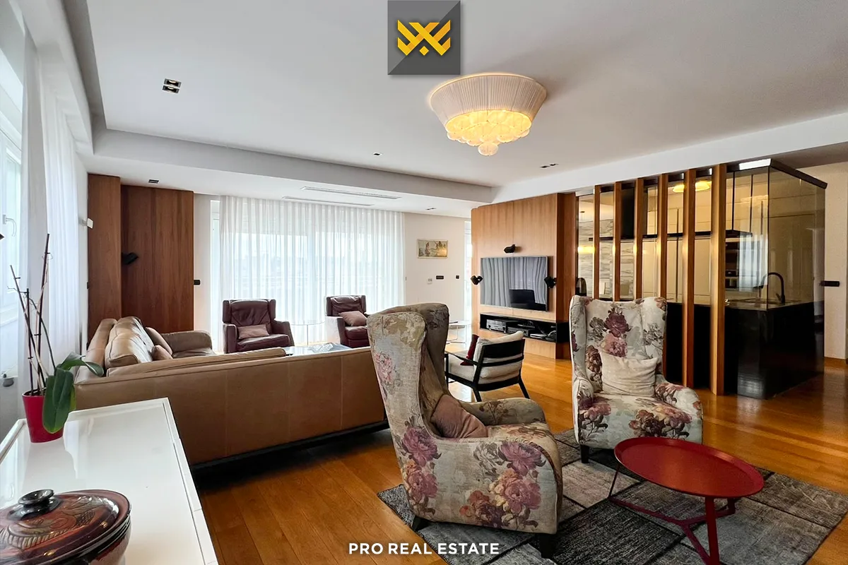 Banesë Penthouse 236m² + 164m² për #SHITJE në Pejton