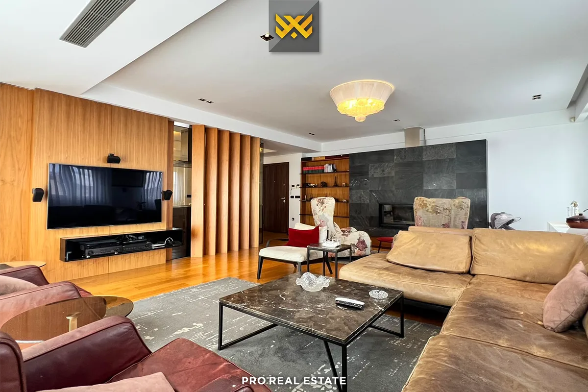 Banesë Penthouse 236m² + 164m² për #SHITJE në Pejton