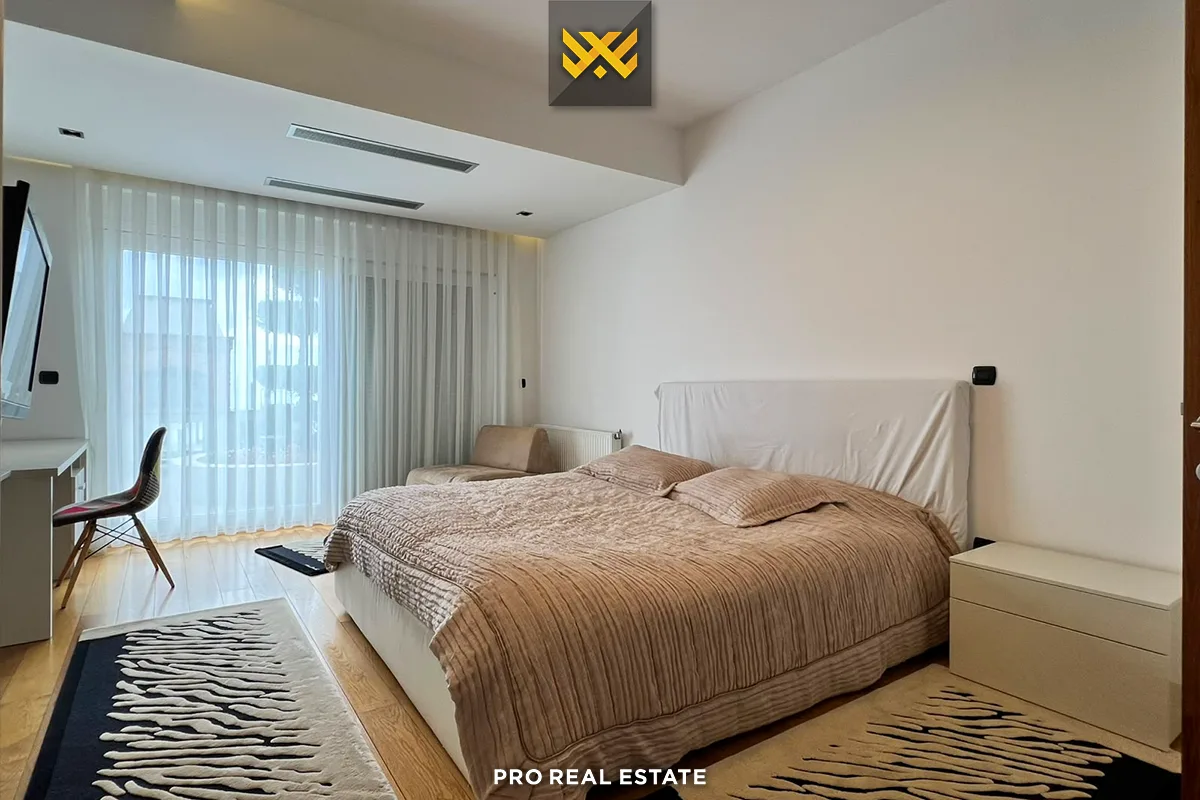 Banesë Penthouse 236m² + 164m² për #SHITJE në Pejton