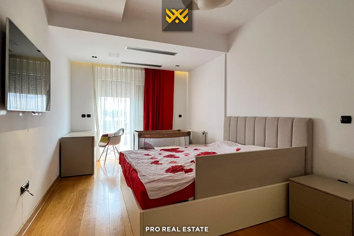 Banesë Penthouse 236m² + 164m² për #SHITJE në Pejton