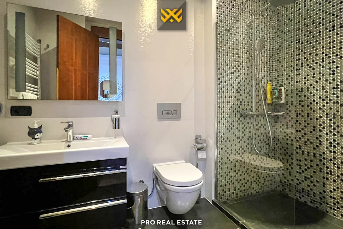 Banesë Penthouse 236m² + 164m² për #SHITJE në Pejton