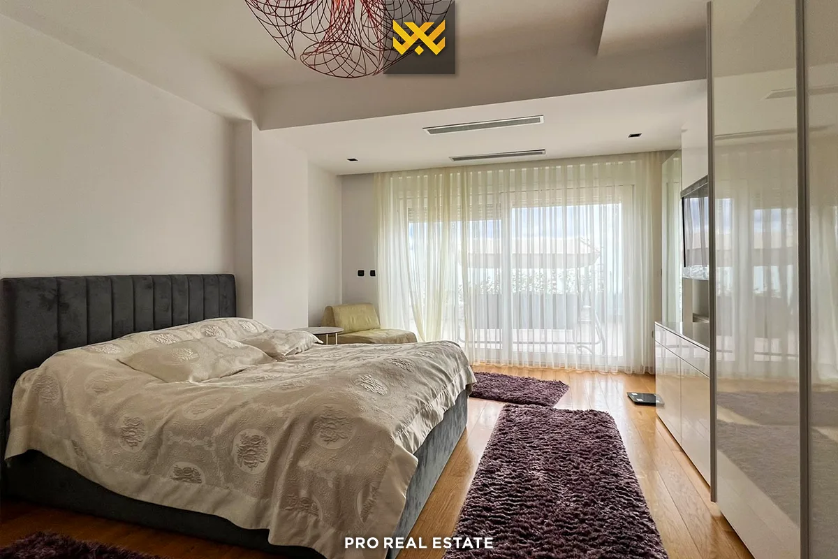 Banesë Penthouse 236m² + 164m² për #SHITJE në Pejton