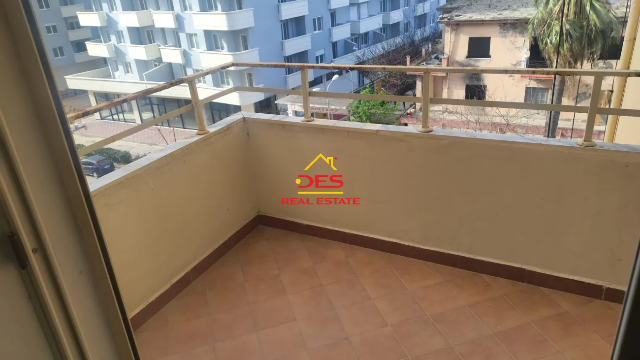 Apartament 2+1 me qera pranë shkollës “drita e dijes,vlorë