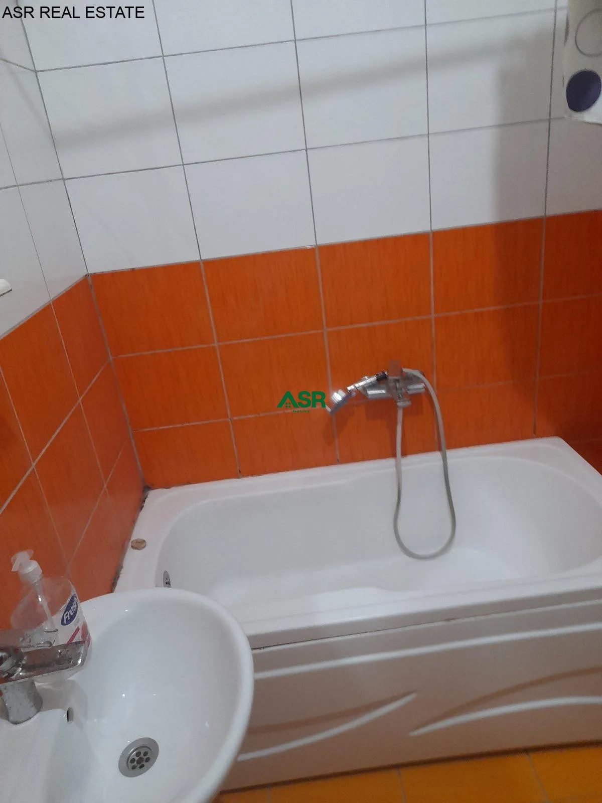 #ID:4504 Banesë 65m2 me #qira në rr.Muharrem Fejza