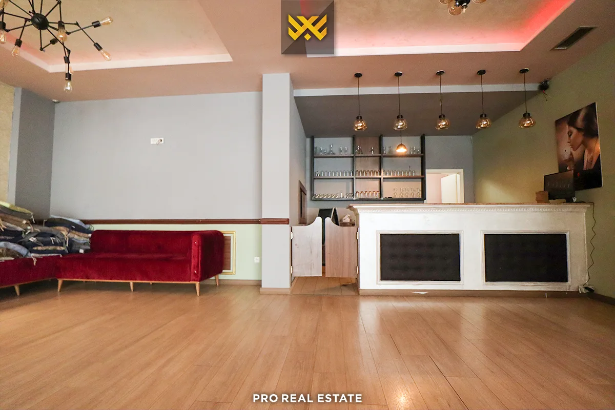 Lokal 160m² me #QIRA në Fushë Kosovë