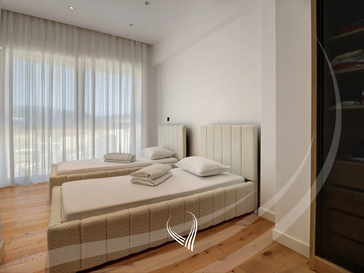 Penthouse ekskluziv 235.24m2 në shitje në lagjen Marigona Hill