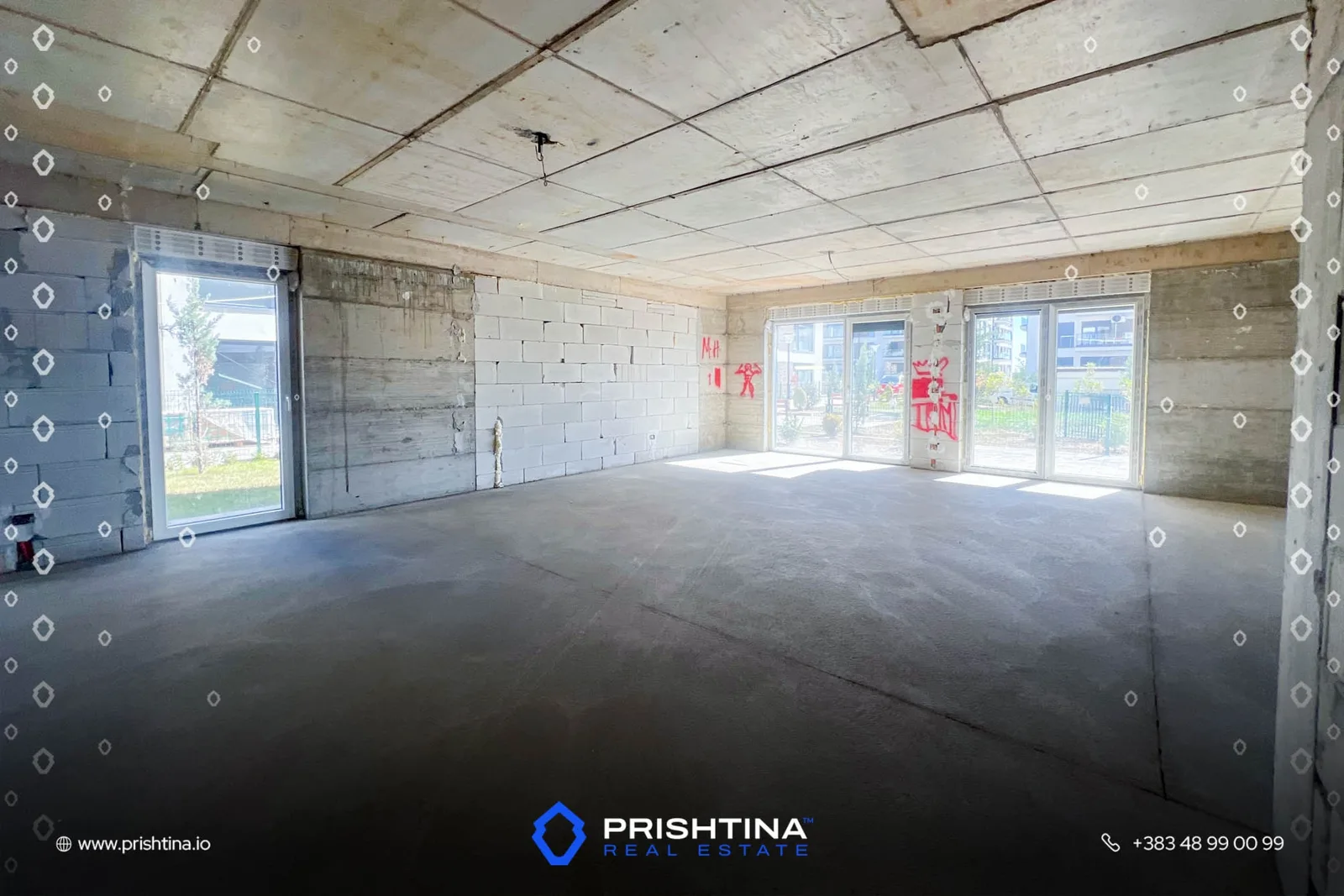 Zyrë me qira 110m² në Veternik