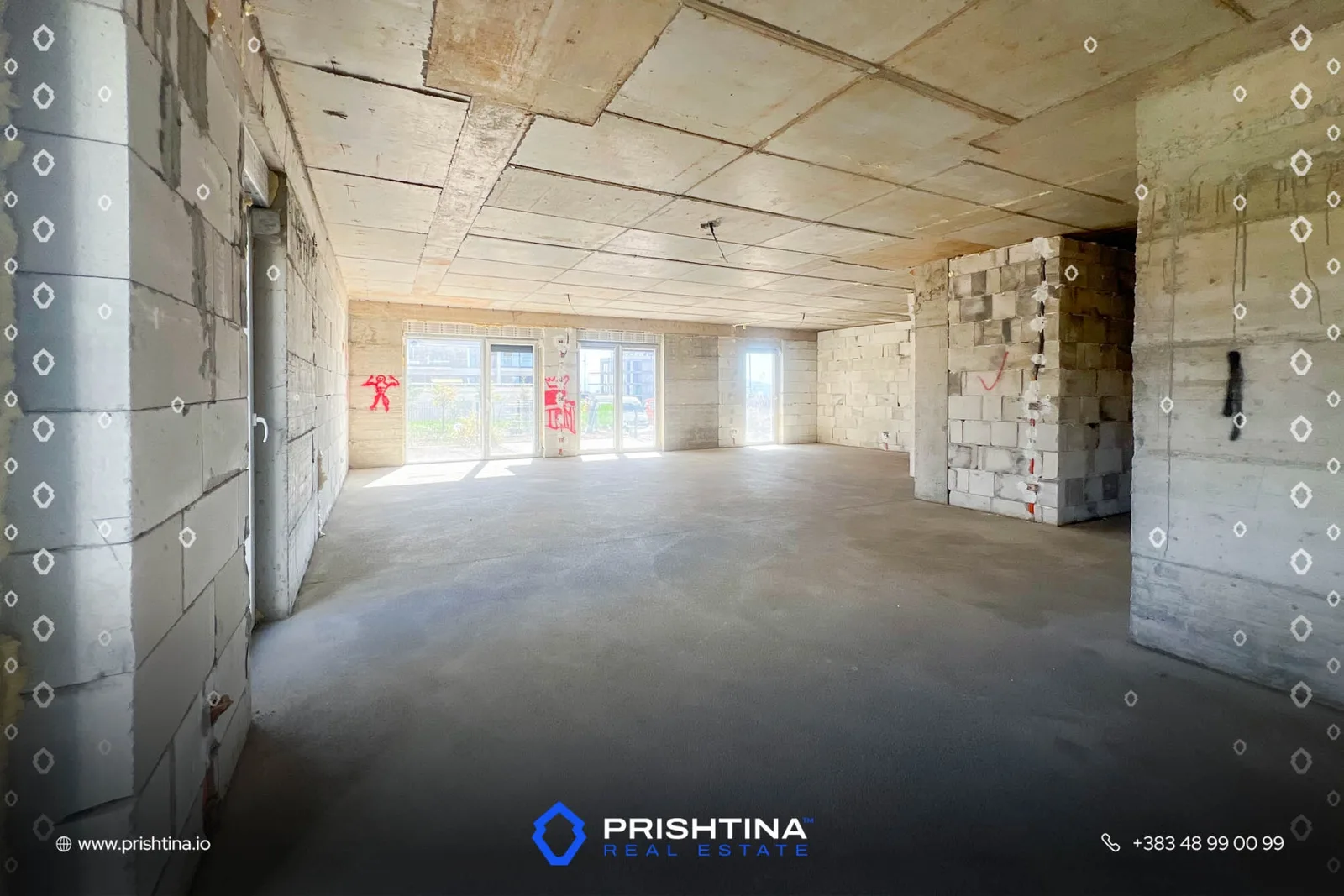 Zyrë me qira 110m² në Veternik