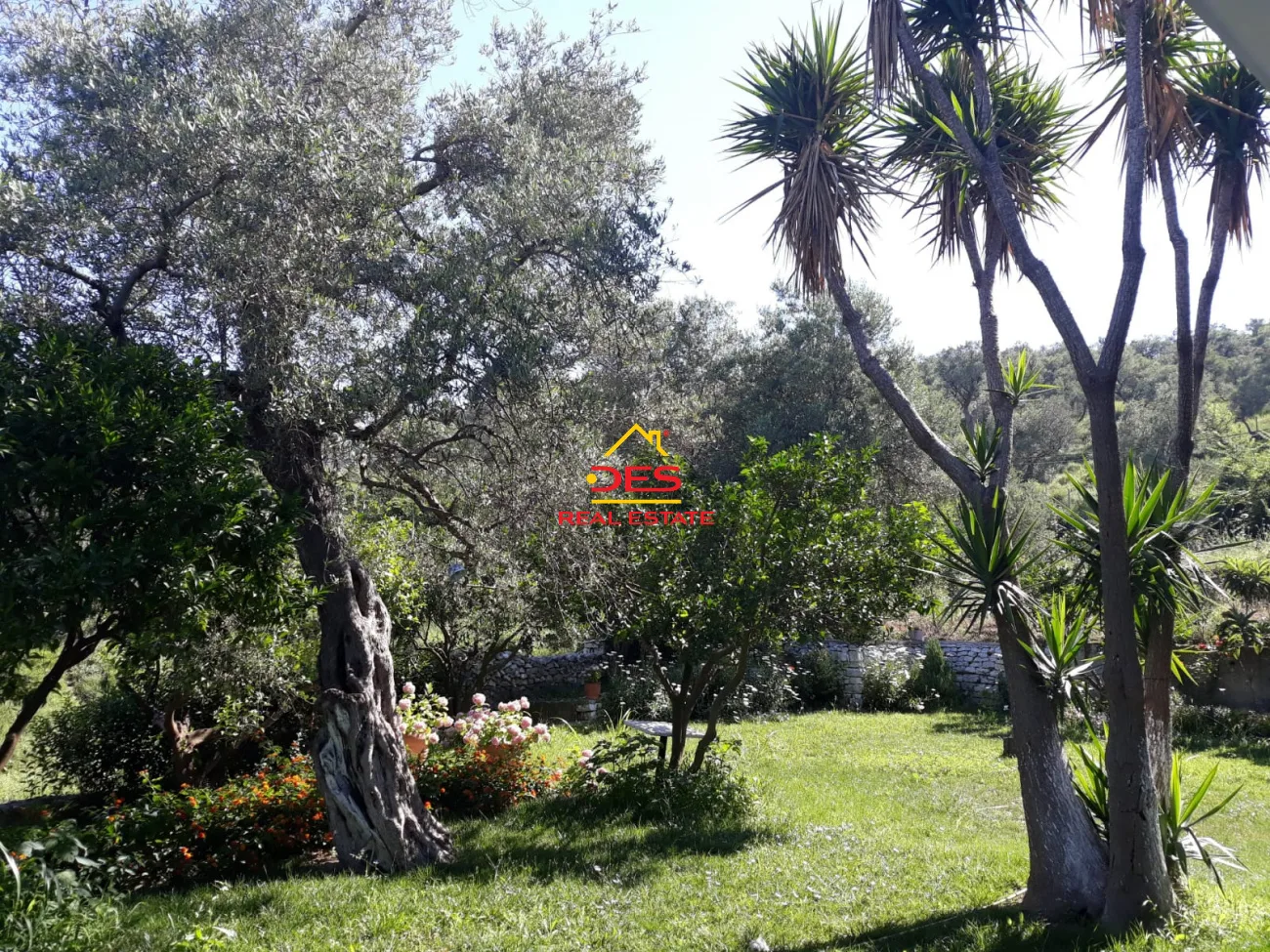 Shitet vilë 2 kate + garazh nëntokë në kuzum baba ,vlorë