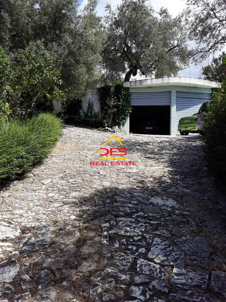 Shitet vilë 2 kate + garazh nëntokë në kuzum baba ,vlorë