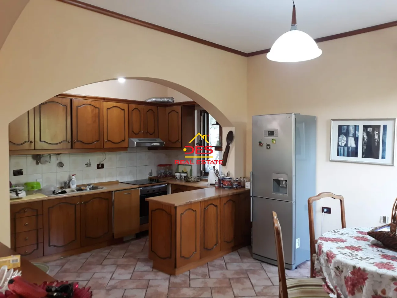 Shitet vilë 2 kate + garazh nëntokë në kuzum baba ,vlorë