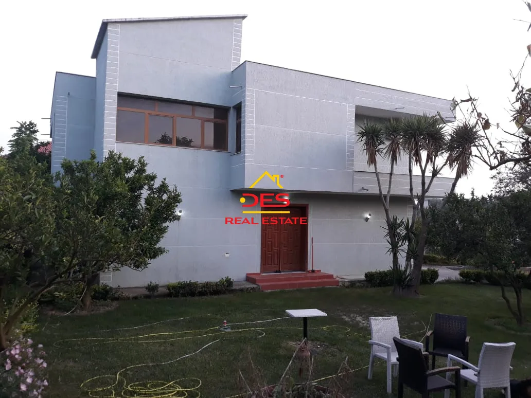 Shitet vilë 2 kate + garazh nëntokë në kuzum baba ,vlorë