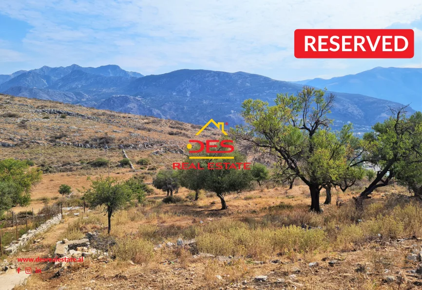 Shitet tokë arë në fshatin qeparo, himarë