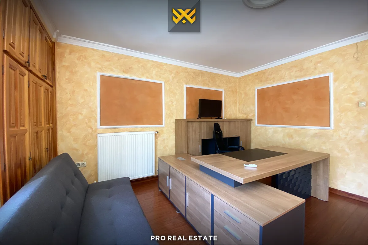 Banesë-Zyrë 45m² me #QIRA në Dardani.