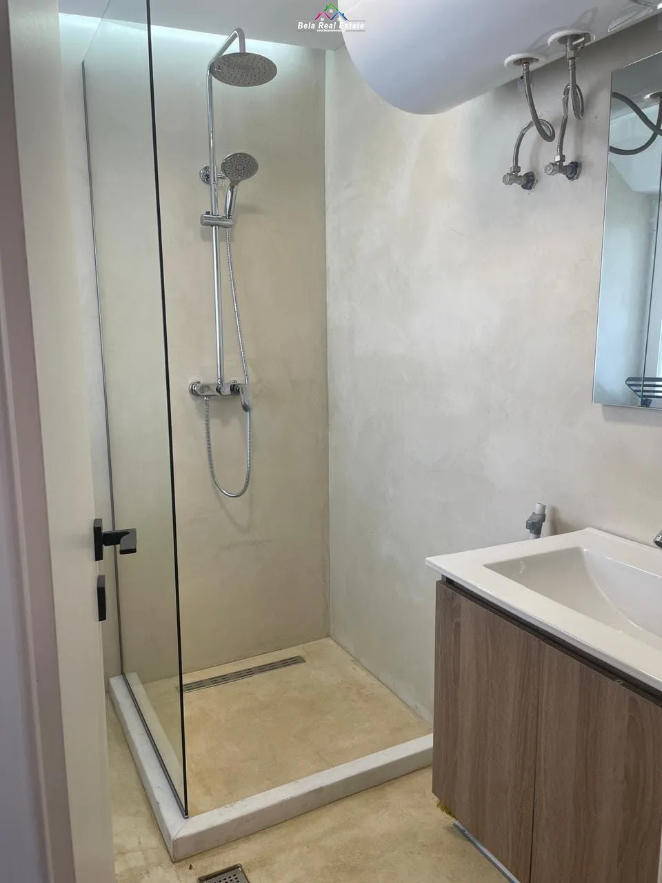 Kat Vile Me Qera 1+1  Tek Rruga e Durresit (ID BV22372) Tirane