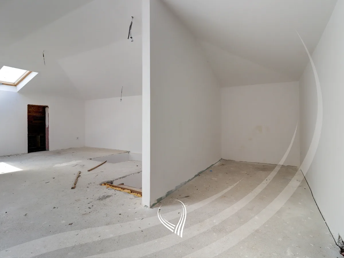 Shtëpi 374.76m2 në shitje në lagjen Royal Green Residence – Zllatar
