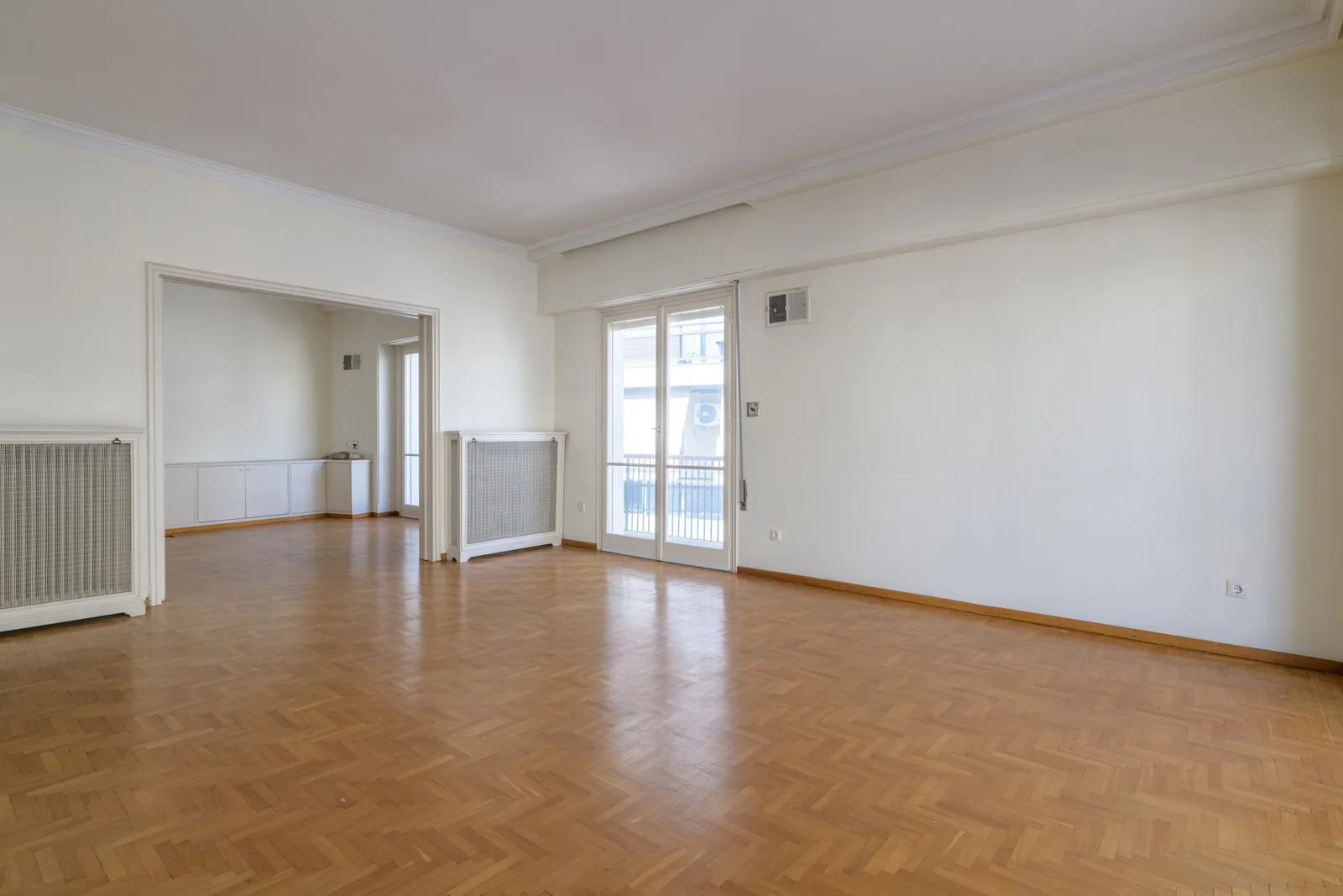 Zyre me qera ne Myslym Shyri (ID BZ2647 ) Tirane