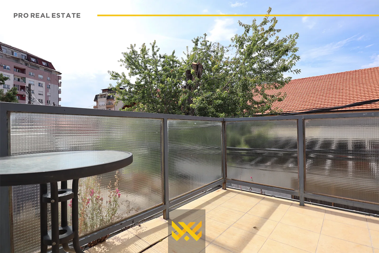 Shtëpi 160m² me #QIRA në Pejton.