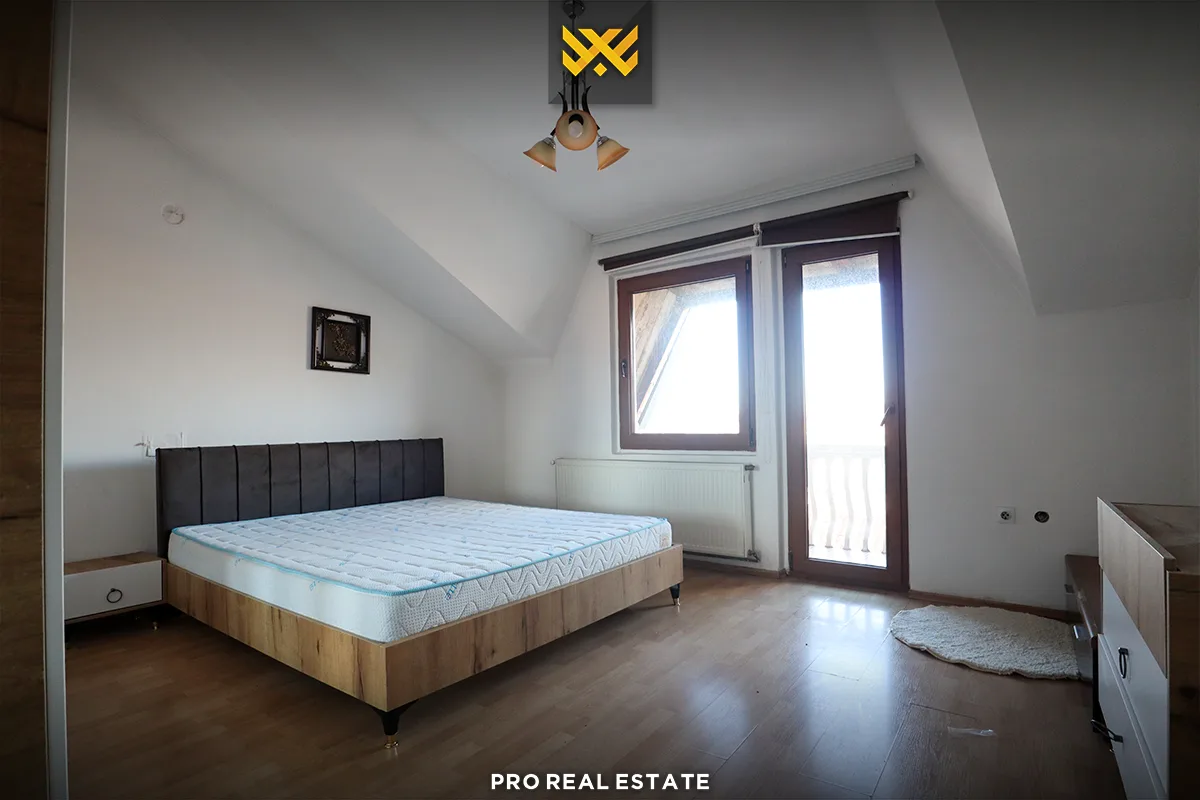 Shtëpi 400m² për #SHITJE në Taslixhe.