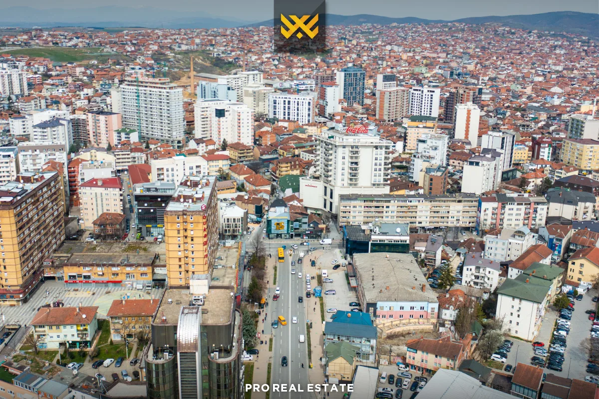 Lokal - Zyre 190m² me #QIRA te Qafa