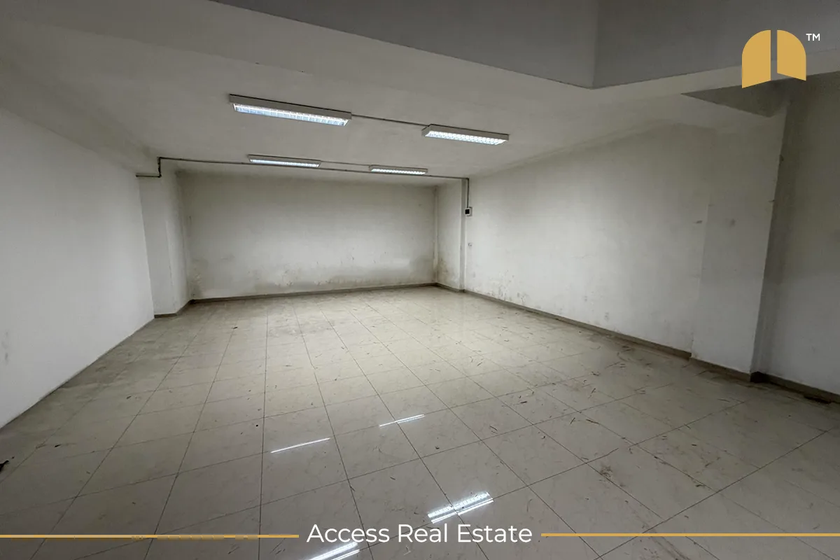 Depo me QIRA – 300m² – Fushë Kosovë
