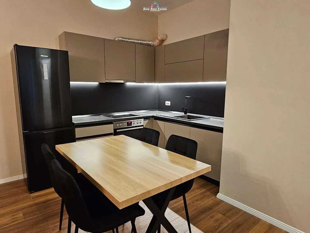 Apartament 2+1 Me Qera Tek 5 Maji (ID B220682) Tirane