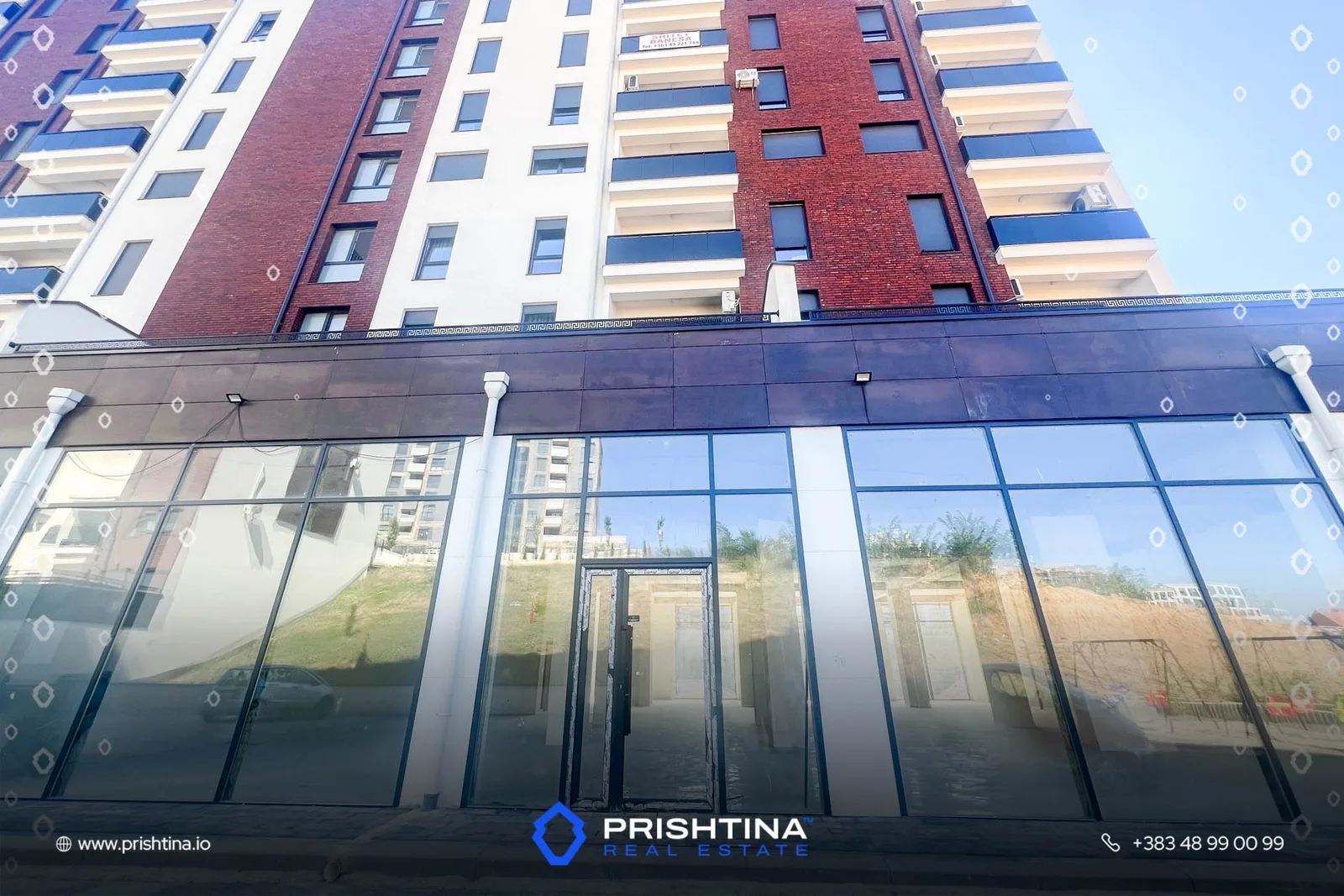 Lokal në shitje 399.75m² te Prishtina e Re