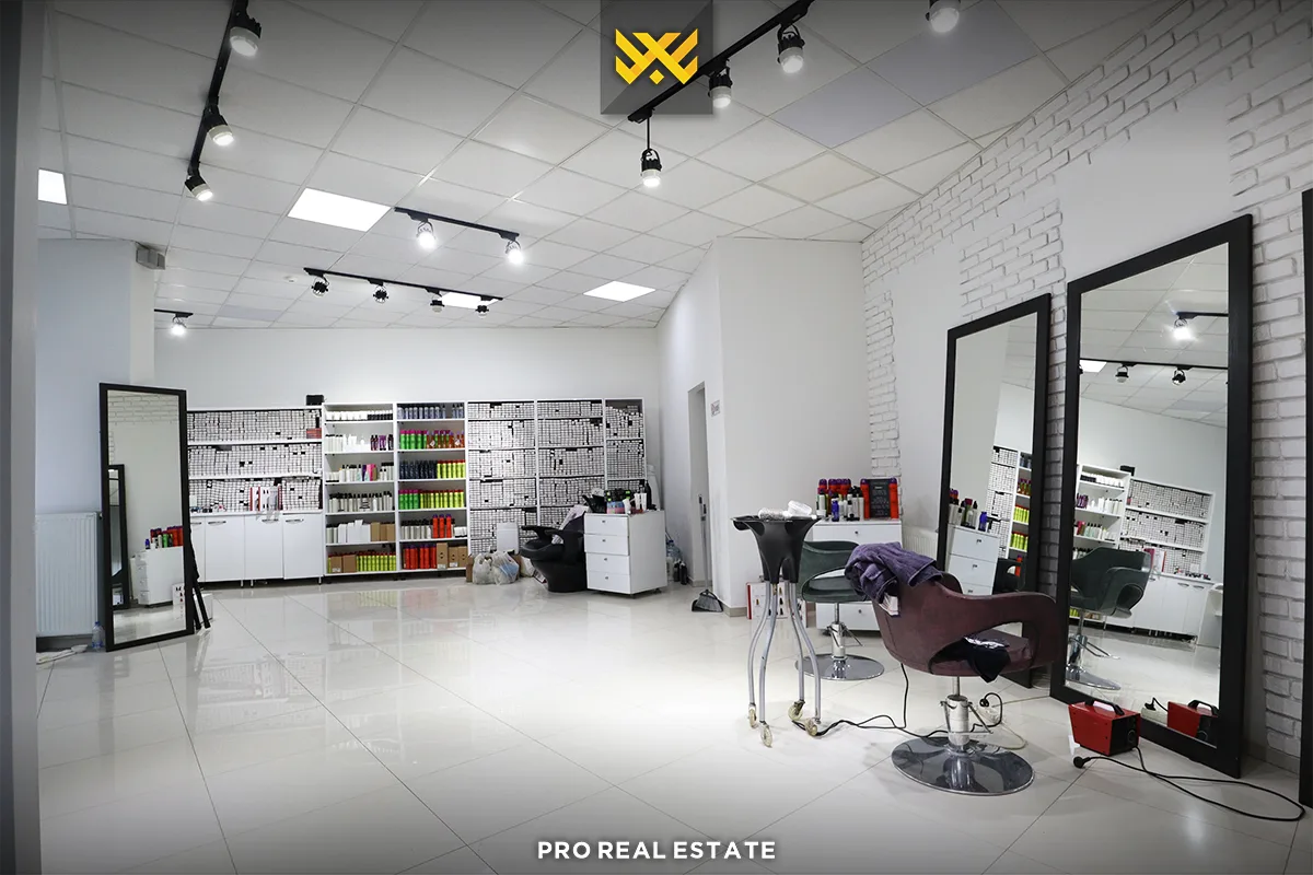 Lokal 68m² për #SHITJE në Aktash.
