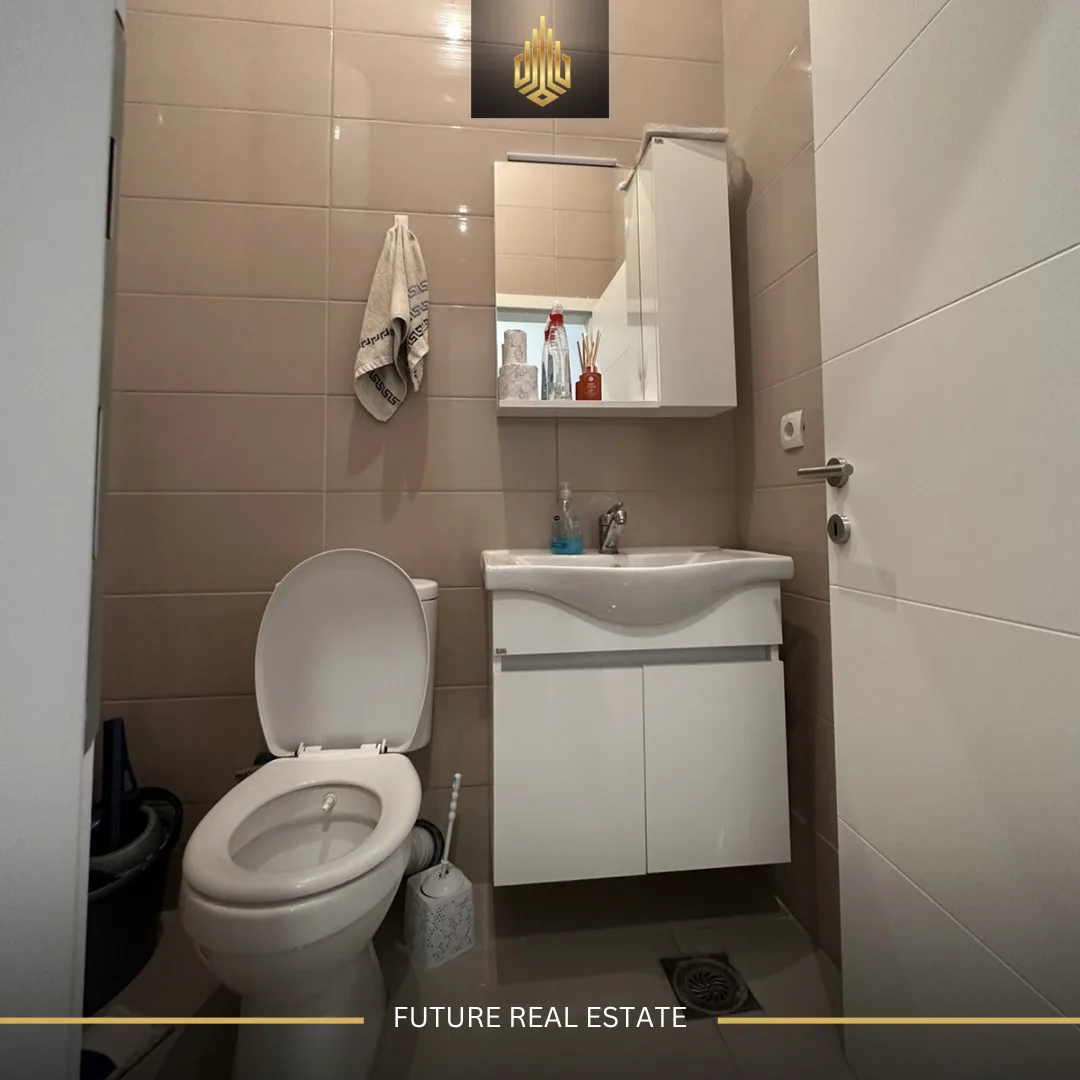 Lokal me QERA/58m²