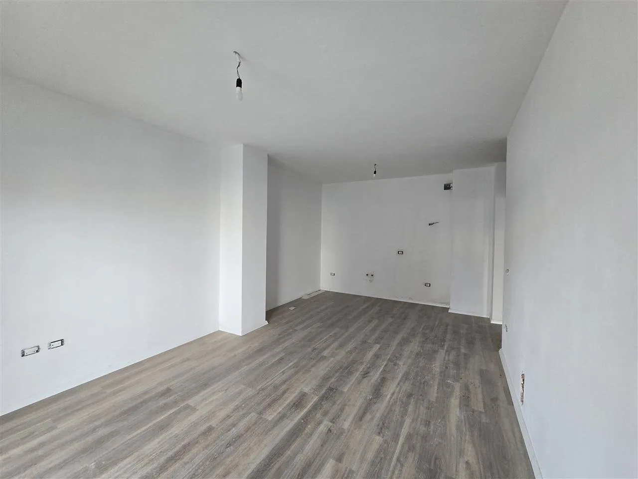 Apartament Ne Shitje 1+1 tek Dritan Hoxha (ID B110461) Tirane