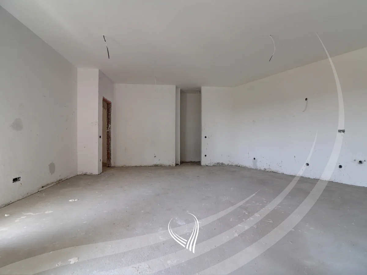 Banesë me 2 dhoma gjumi në shitje në lagjen Mati 1