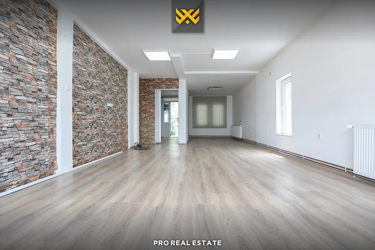 Lokal – Zyre 100m² me #QIRA në Aktash.