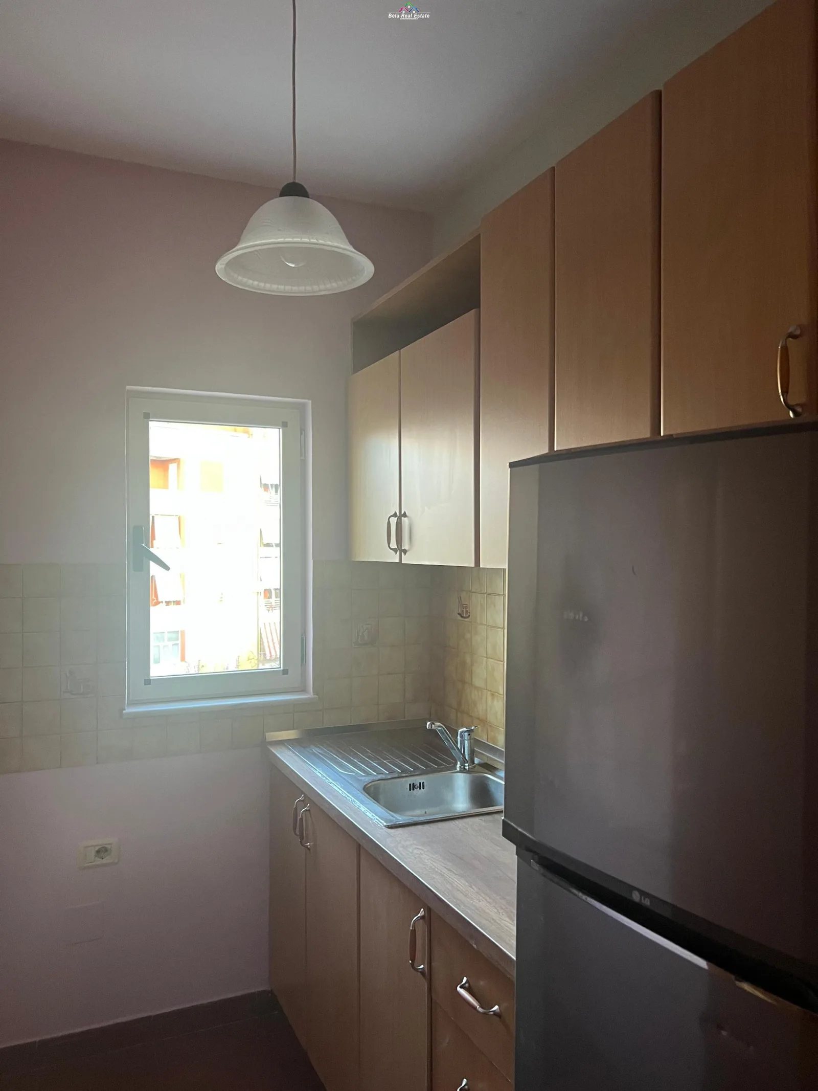 Apartament Me Qera 1+1 Tek Rruga e Elbasanit (ID B211321) Tirane