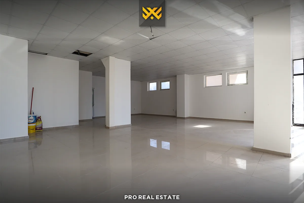 Lokal 100m² për #SHITJE në Fushë Kosovë.