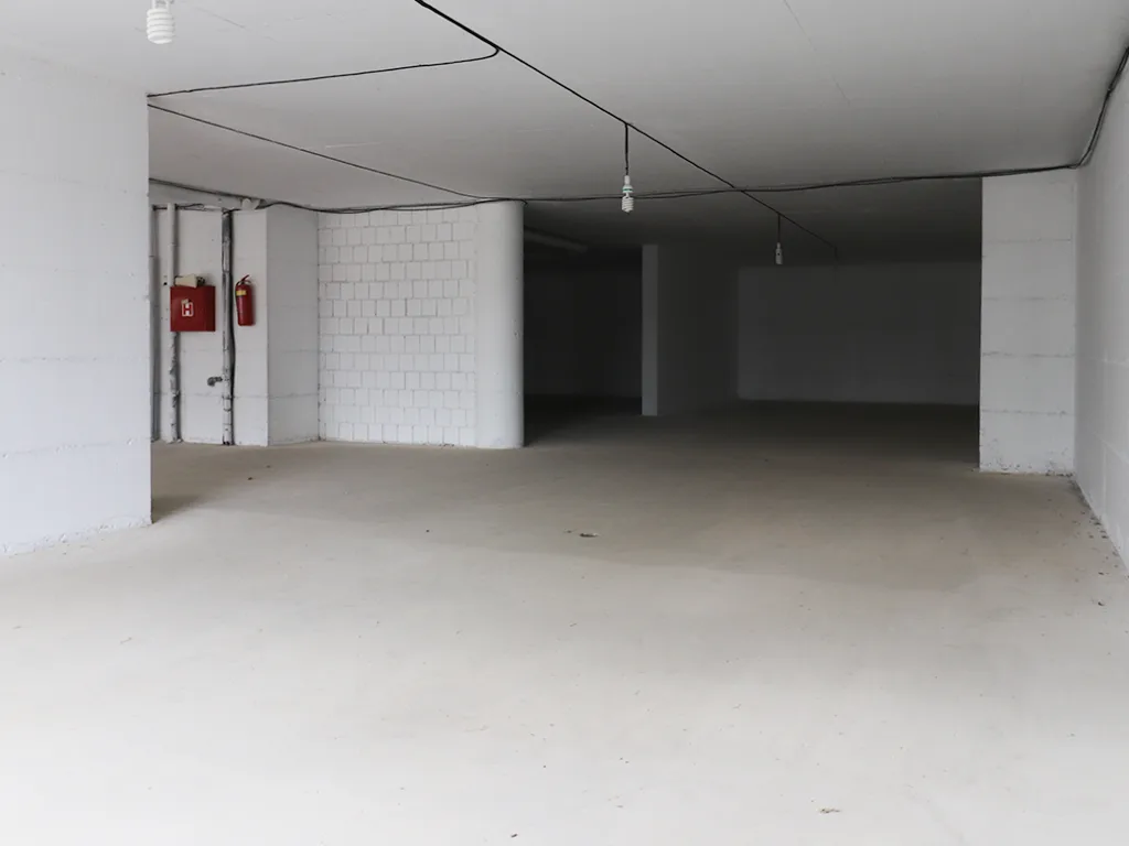 Lokal në shitje 475m² në Rrugën C