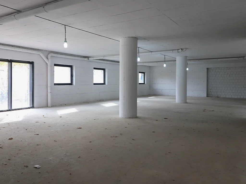 Lokal në shitje 475m² në Rrugën C