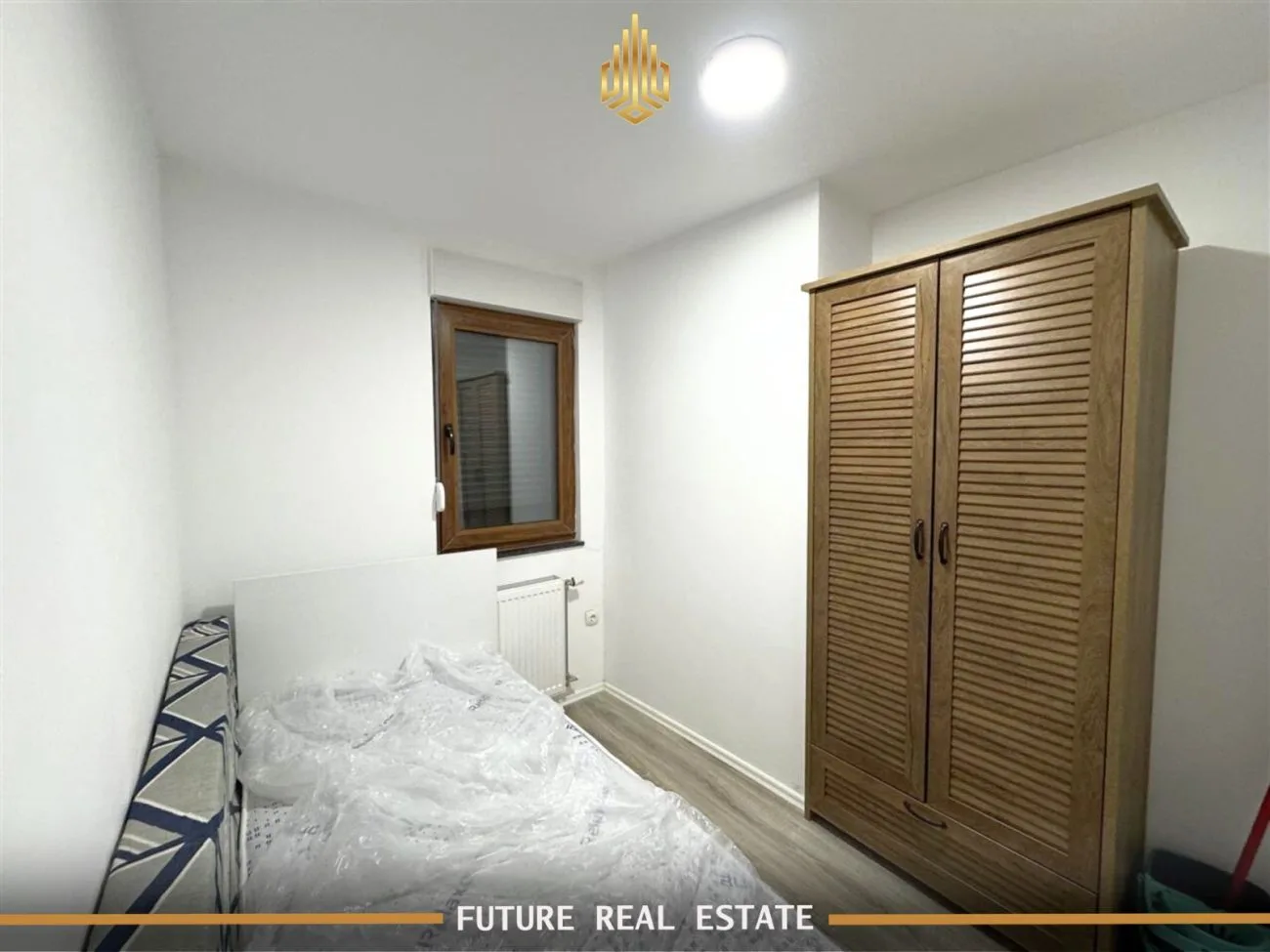 Banesë me QIRA – 3 dhoma gjumi – Prishtinë – Sheshi Nënë Tereza