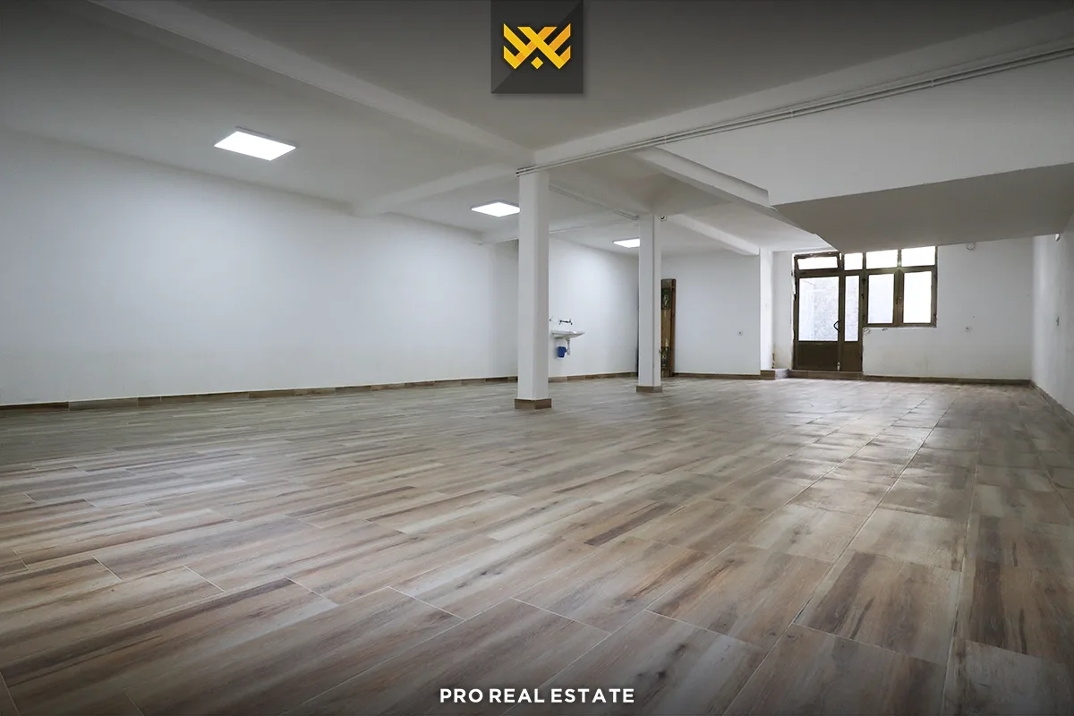 Lokal - Depo 100m² me #QIRA në Lagje të Spitalit.