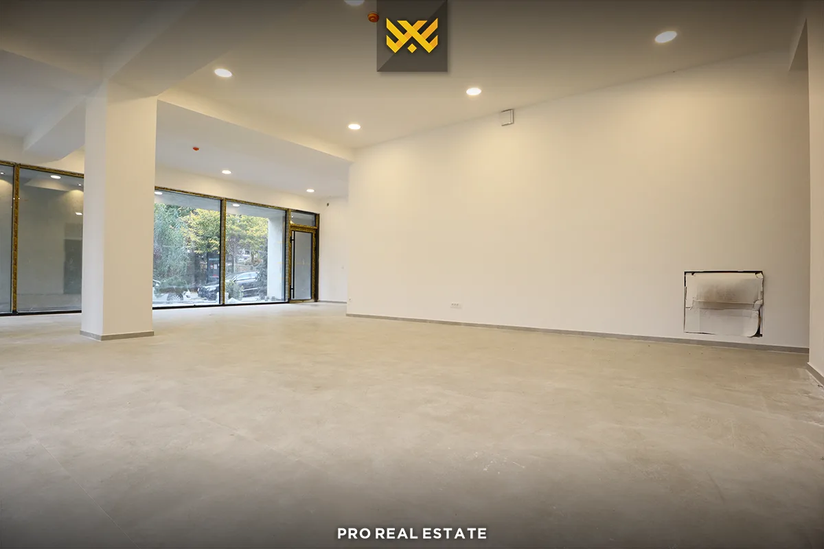 Lokal 94.19m² me #QIRA në Bregun e Diellit.