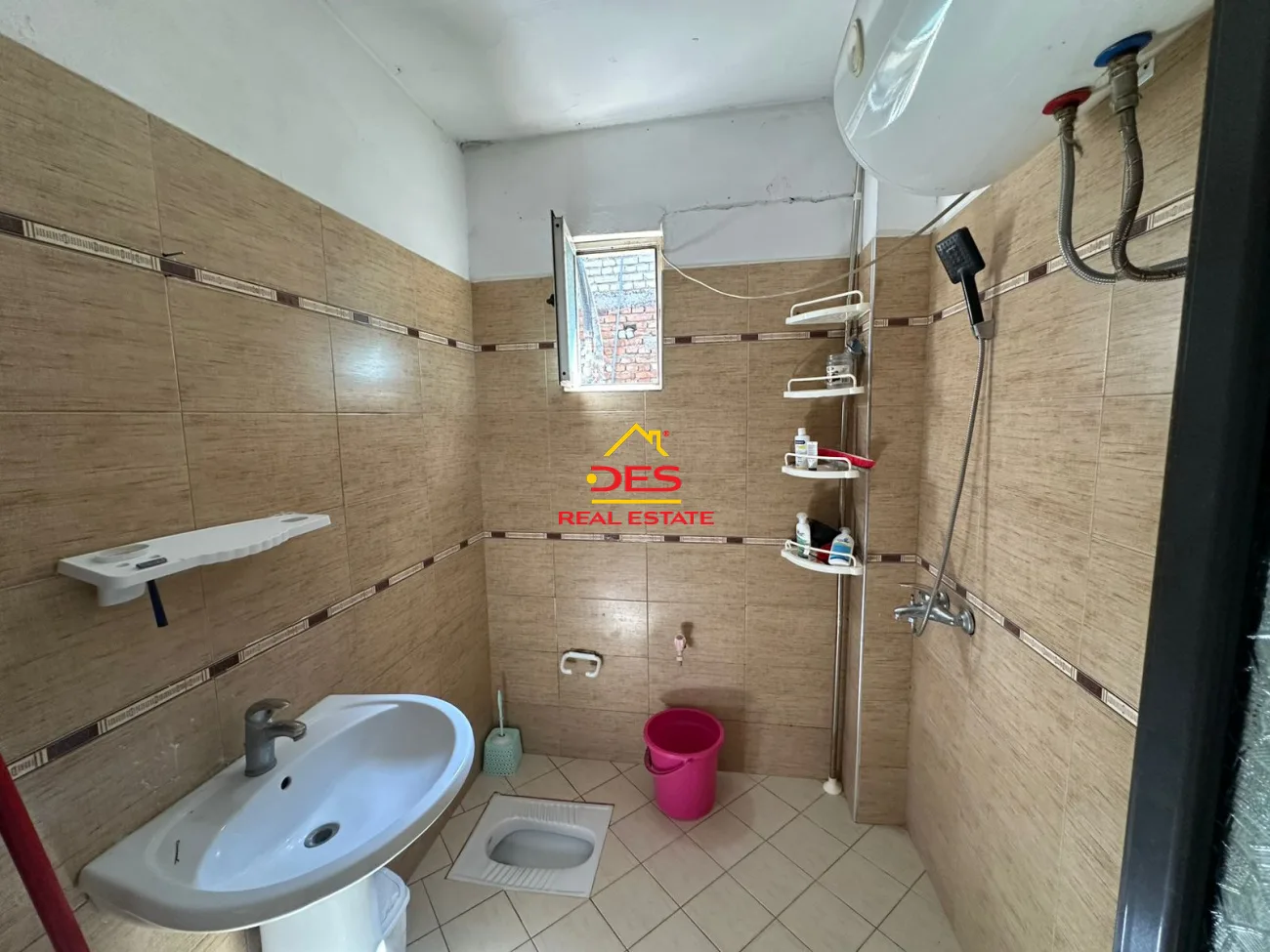 Shitet apartament 1+1 në lagjen’çlirimi’ elbasan.