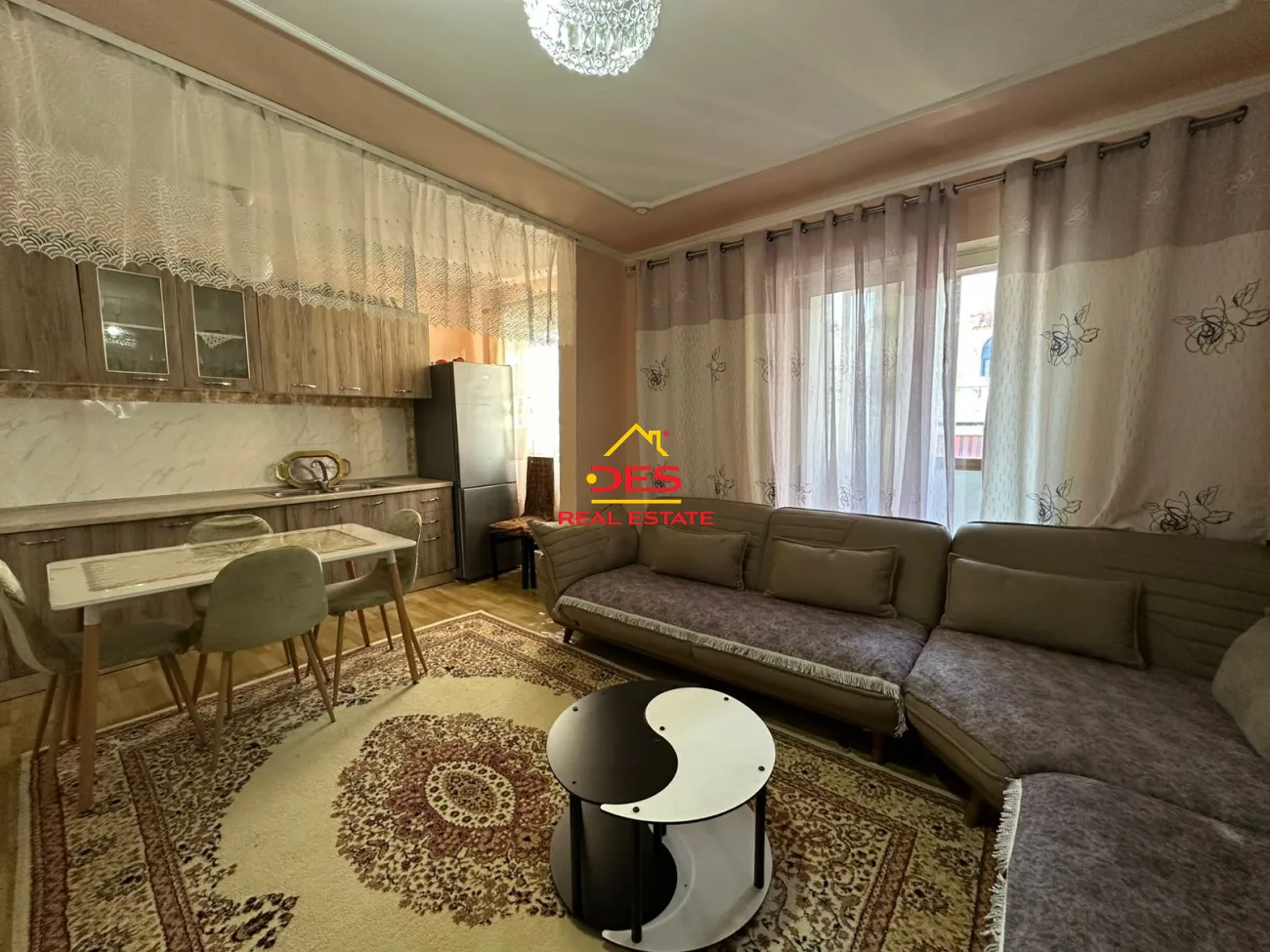 Shitet apartament 1+1 në lagjen’çlirimi’ elbasan.