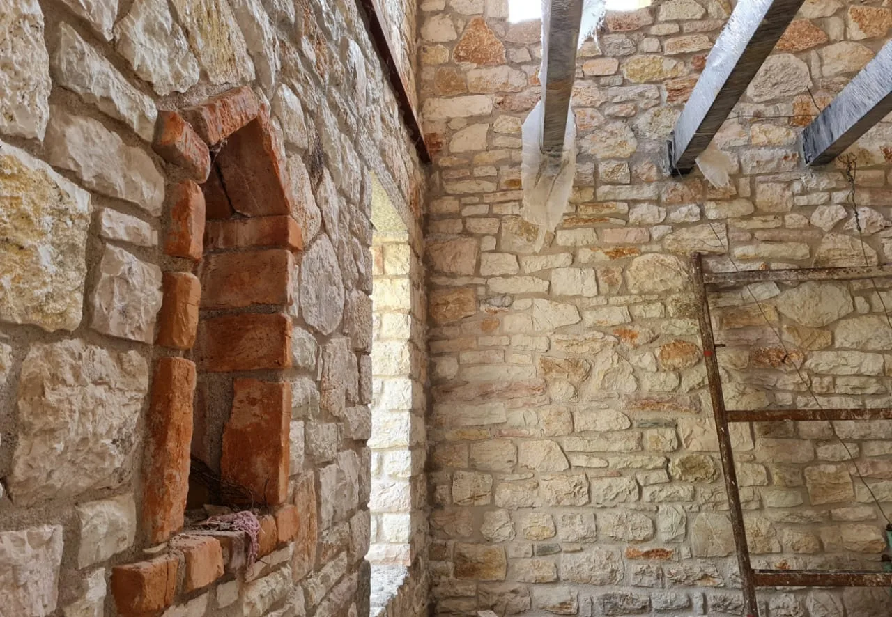 Shitet truall + shtëpi private në fshatin nivicë, himarë