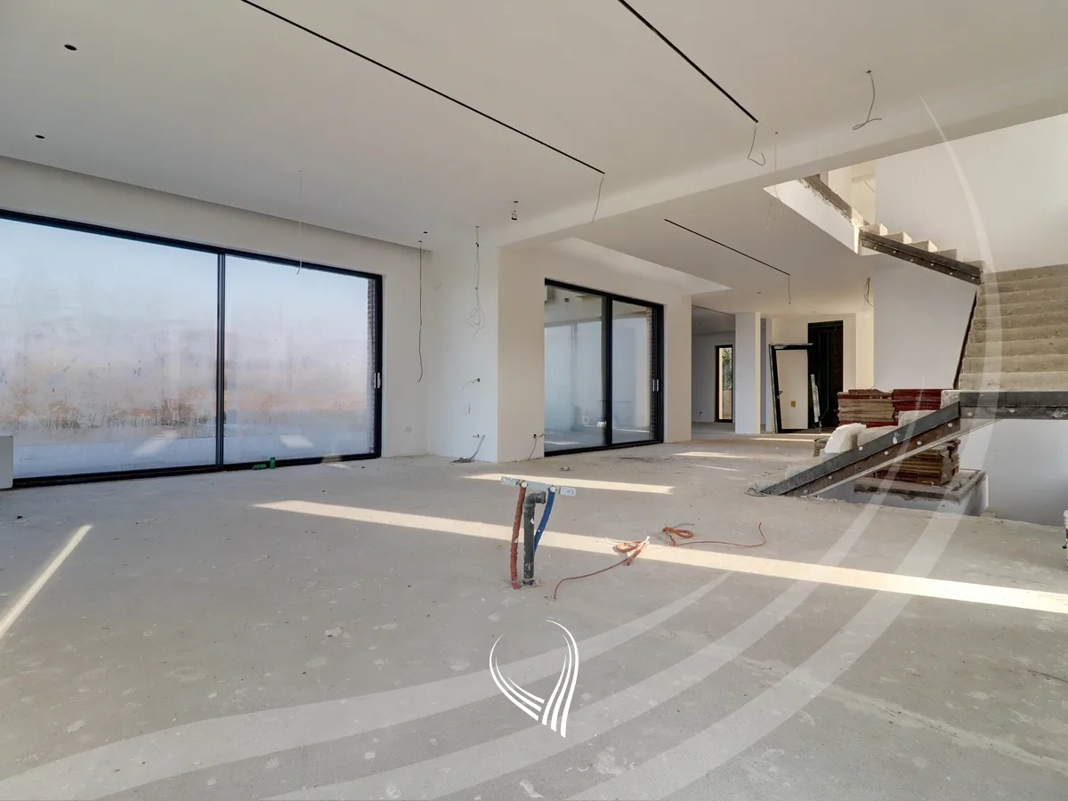 Shtëpi-Rezidencë 750m2 me qira në lagjen Marigona Hill