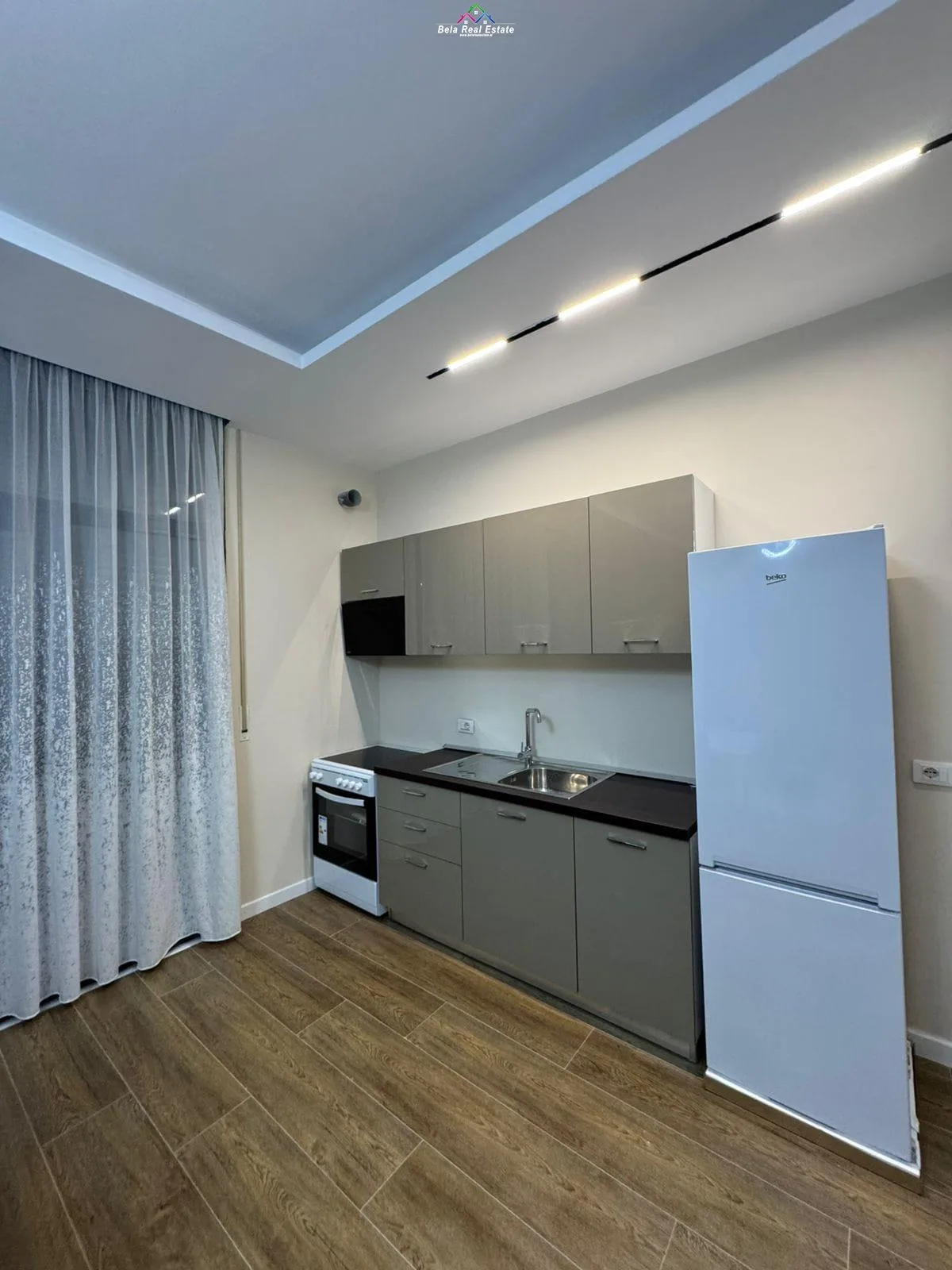Apartament Me Qera 2+1+Post Parkimi tek ish Dogana (ID B2201136) Tirane